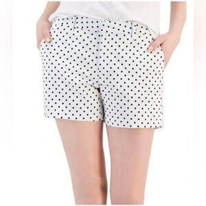 Tommy Hilfiger womens Shorts size 12